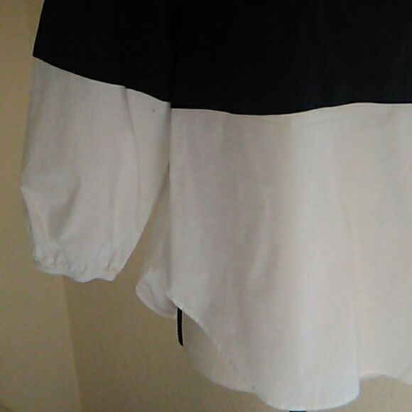 NYDJ Convertible Top  - Picture 3 of 9